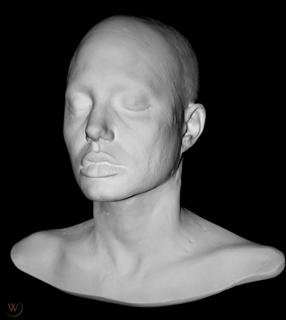 Angelina Jolie?Life mask / life cast #2